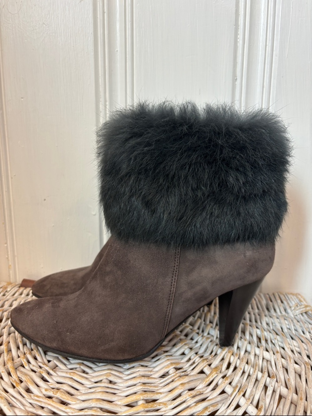 OUAZI Taupe Grey Suede Leather Ankle Boots Fur Cuff Heels - Size EU 39